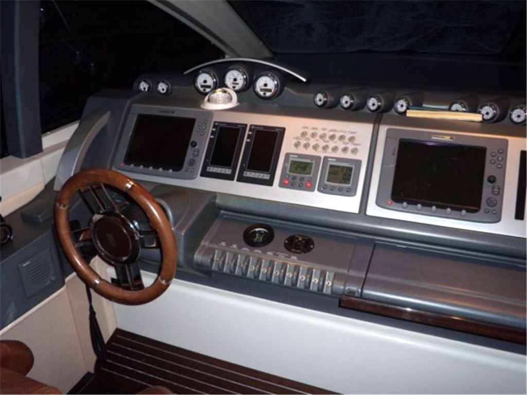Azimut 68 s