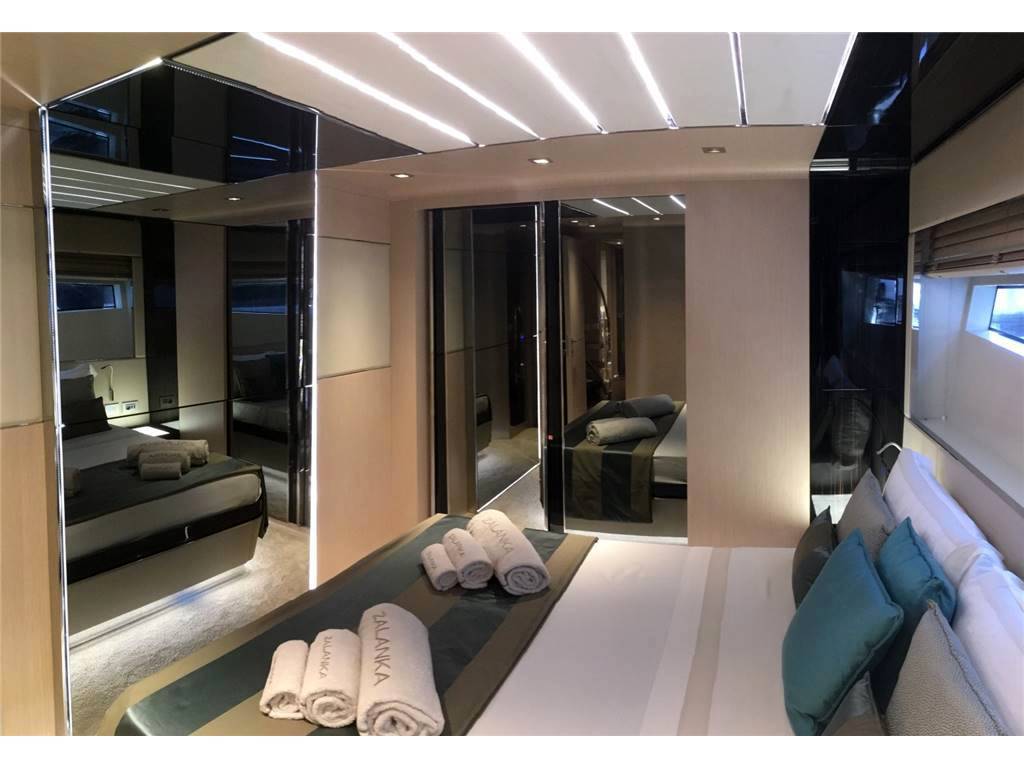 Dominator Ilumen 28'
