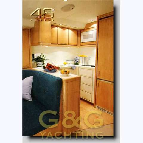 Bertram yacht 46' moppie