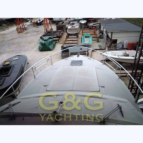 Ferretti 36 fly