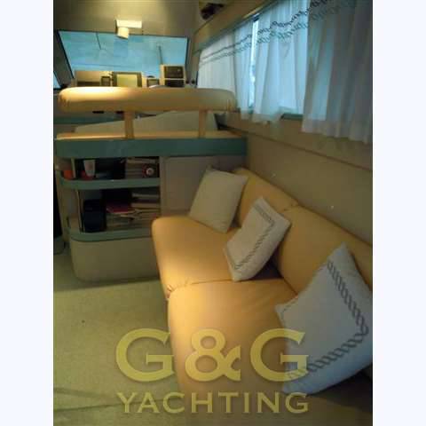 Ferretti 36 fly