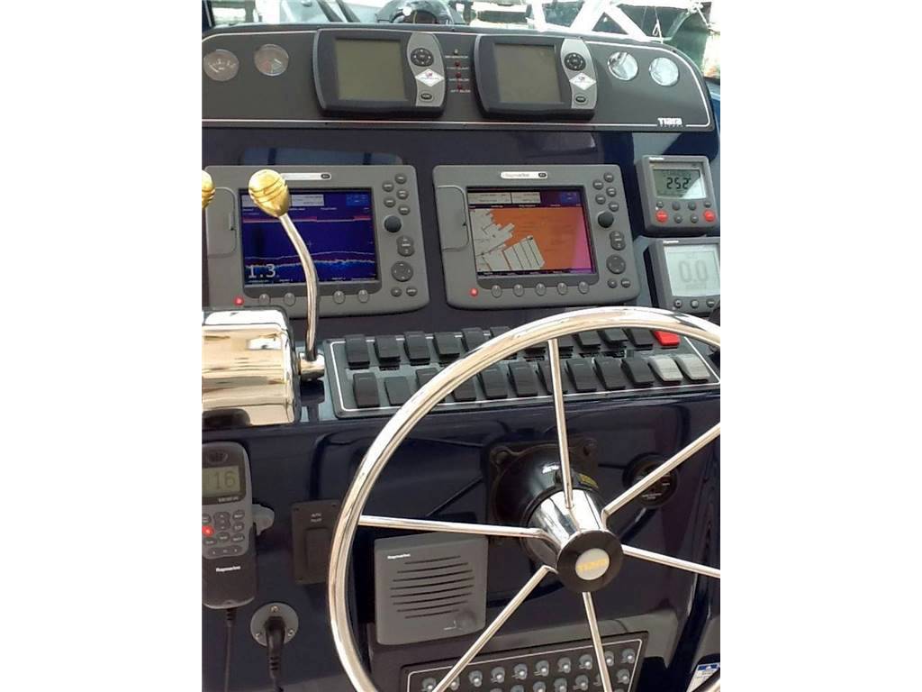 Tiara 3200