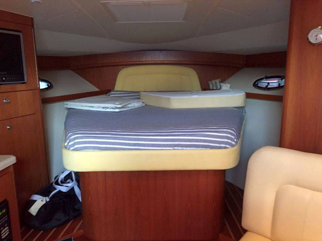 Tiara 3200