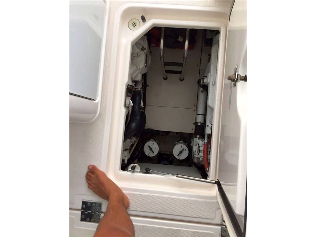 Tiara 3200