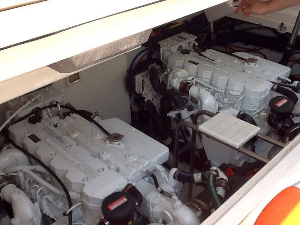 Tiara 3200