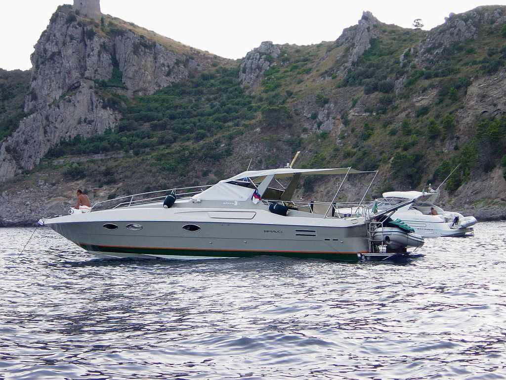 Riva 38 bravo