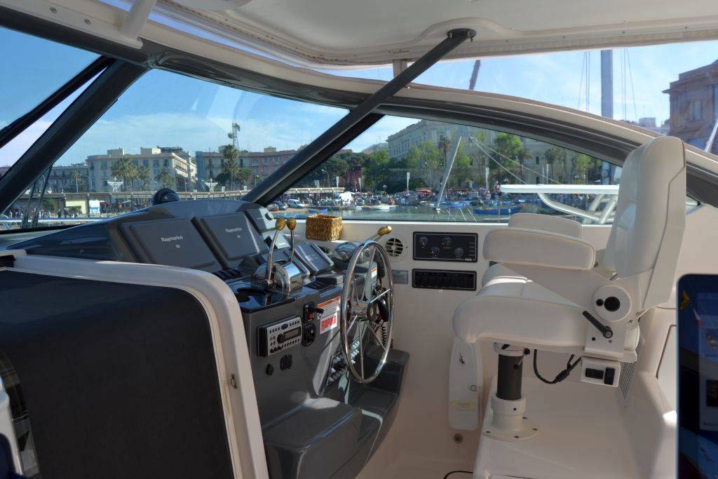 Tiara 4200
