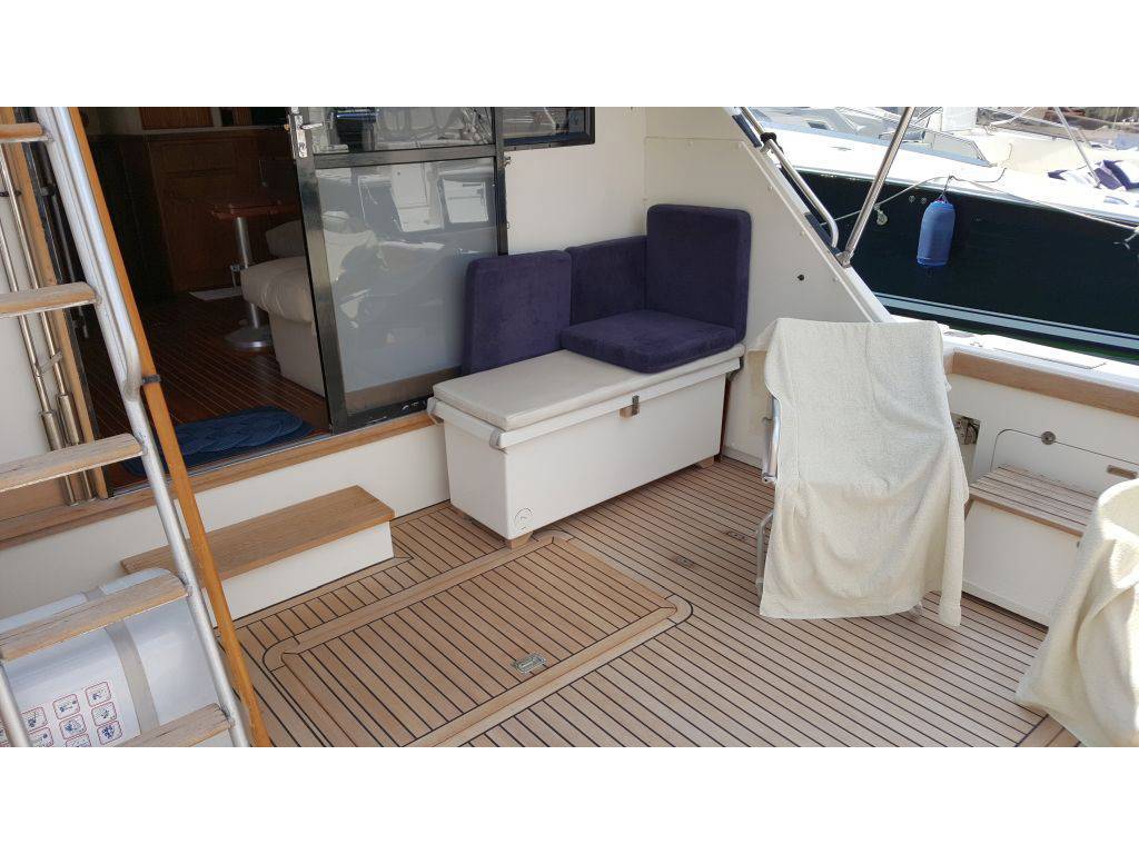 Bertram yacht Bertram 37 convertible