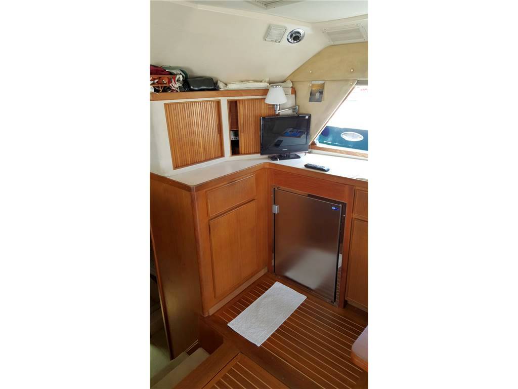 Bertram yacht Bertram 37 convertible