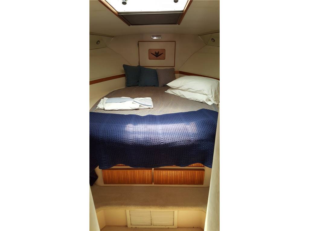 Bertram yacht Bertram 37 convertible