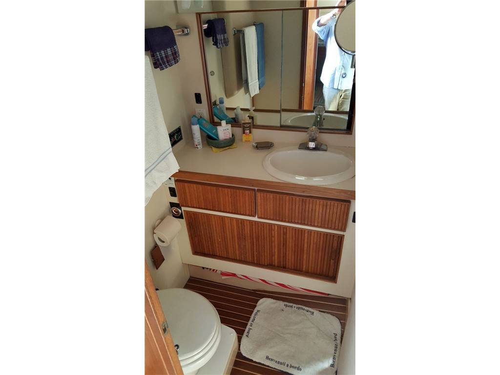 Bertram yacht Bertram 37 convertible