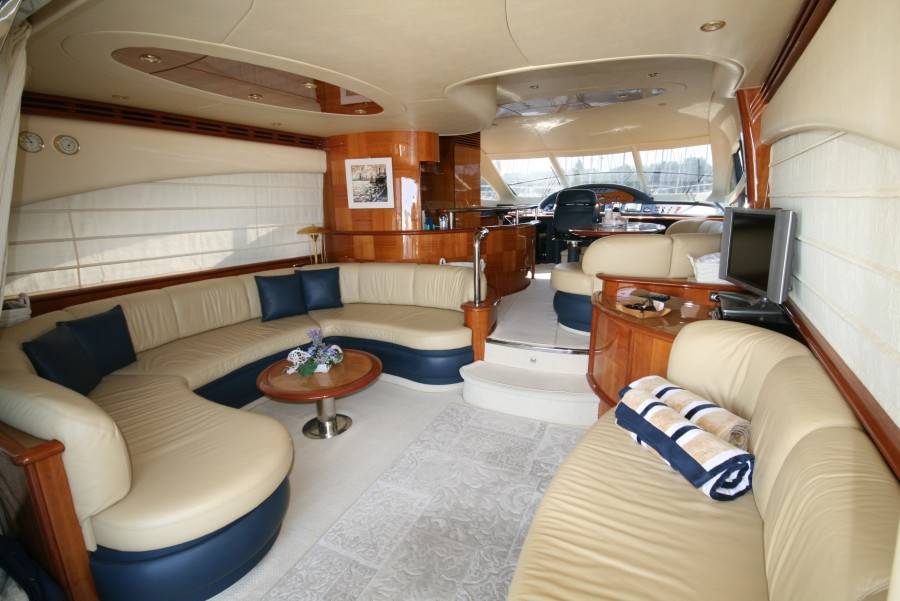 Azimut 62