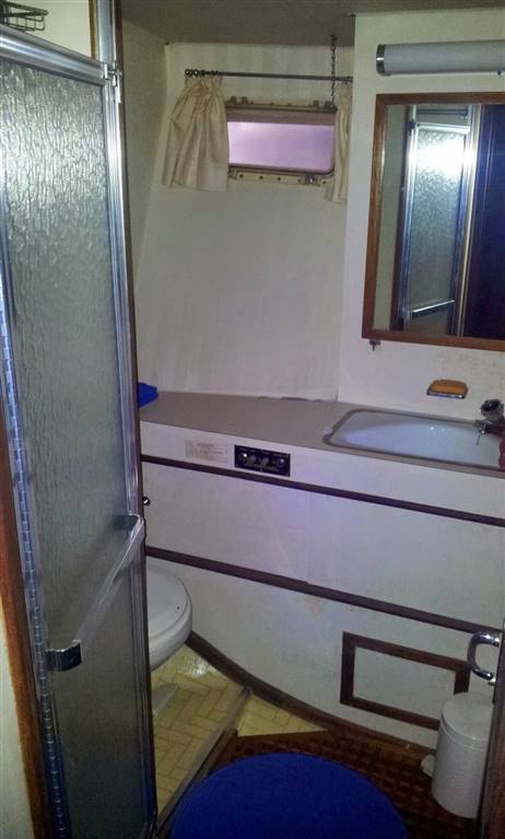 Hatteras 43