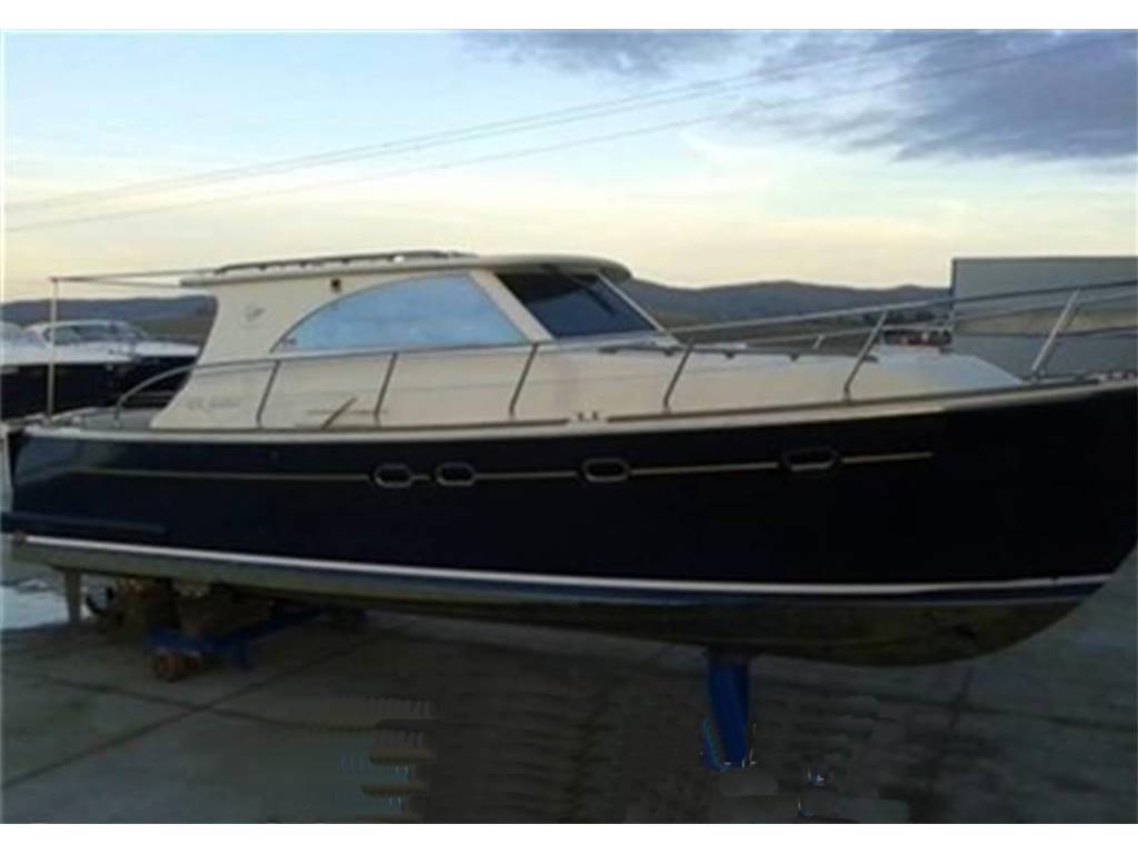 Cantiere estensi Goldstar 420