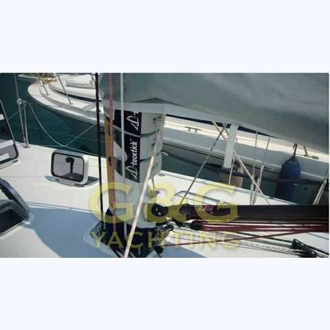 J boat J-133