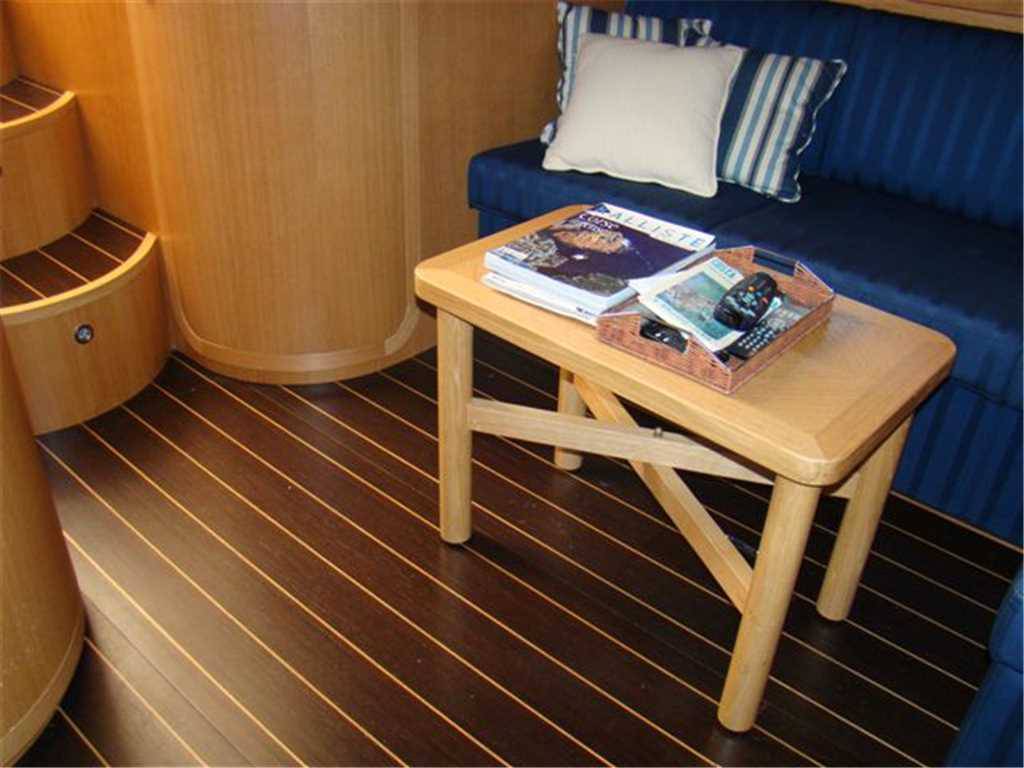 Uniesse 48 open