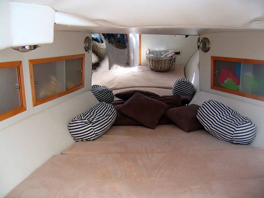 Magazzù Striker cabin 10.90