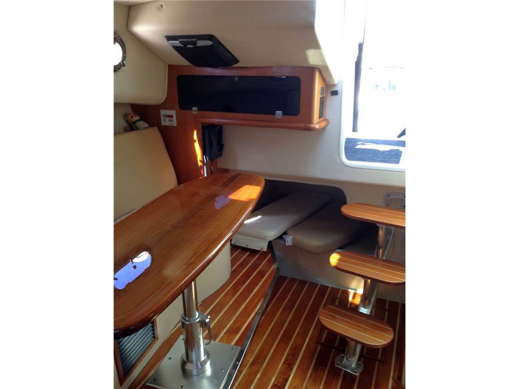 Pursuit 3370
