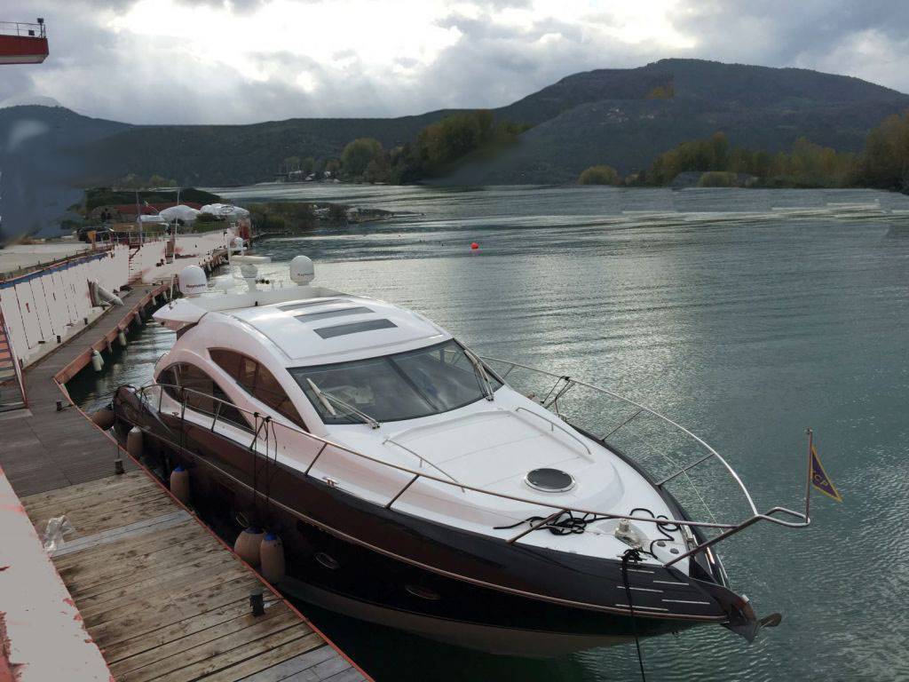 Sunseeker Predator 52
