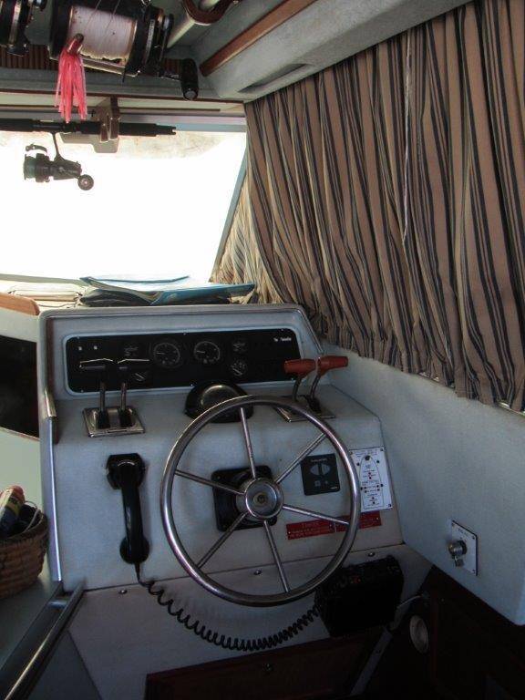 Sea ray 340 sedan bridge