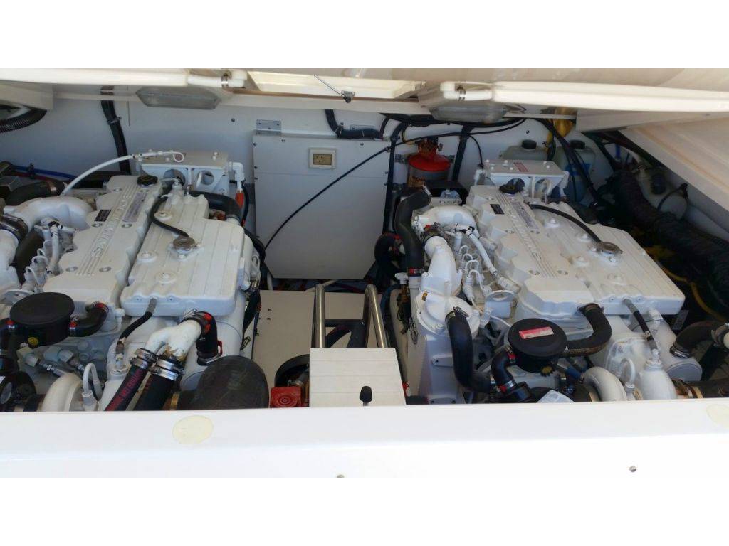 Tiara 3600 open