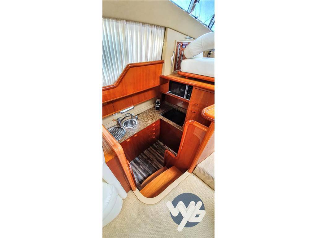 Ferretti yachts 53