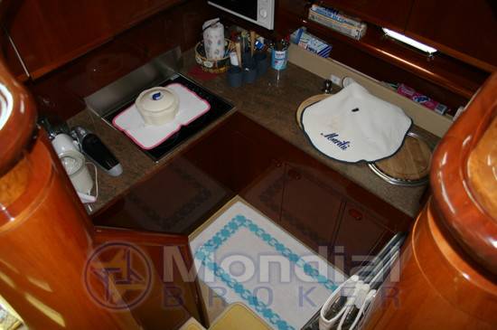 Ferretti 165 fly