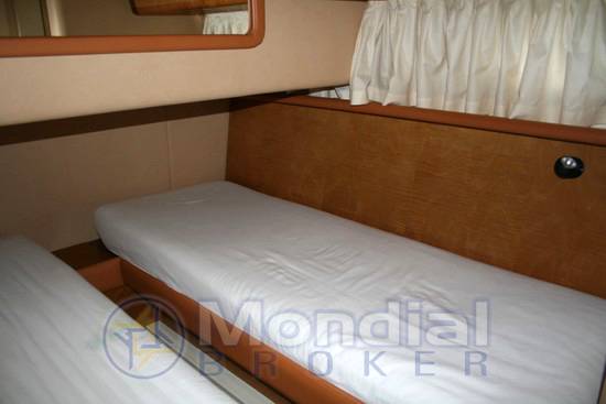 Ferretti 44 s