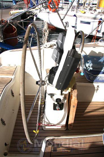 Bavaria Lagoon 390
