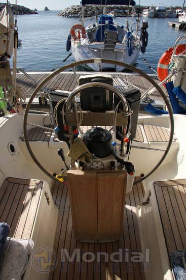 Bavaria Lagoon 390
