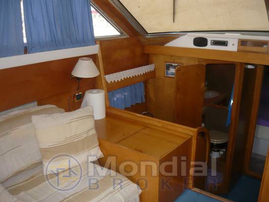 Piantoni 34 hurricane flay brig