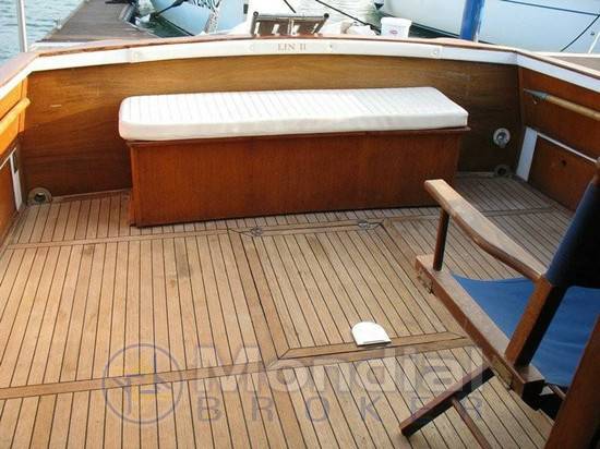 Mochi craft 33 cabin