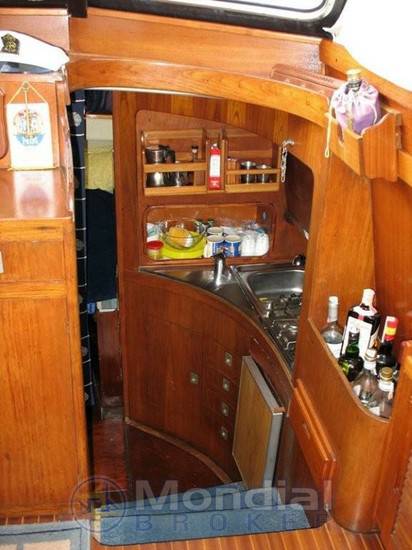 Mochi craft 33 cabin