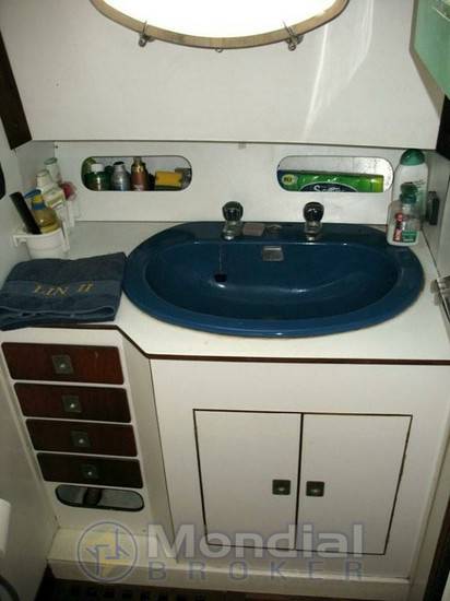 Mochi craft 33 cabin