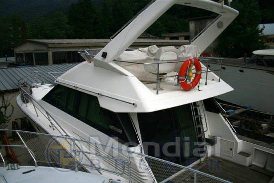 Uniesse 40