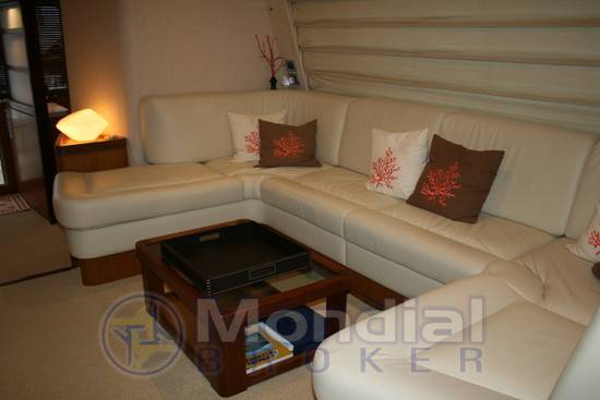 Ferretti 630 fly