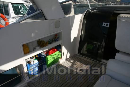 Rio 850 cabin