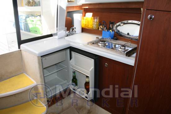 Rio 850 cabin