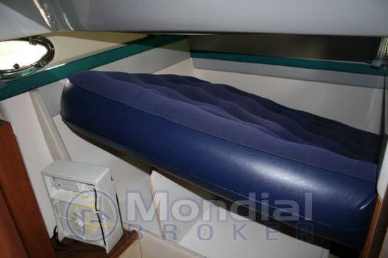Rio 850 cabin