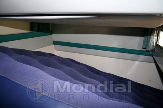 Rio 850 cabin
