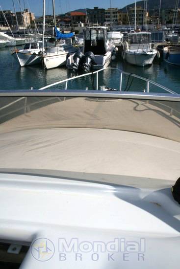 Rio 850 cabin