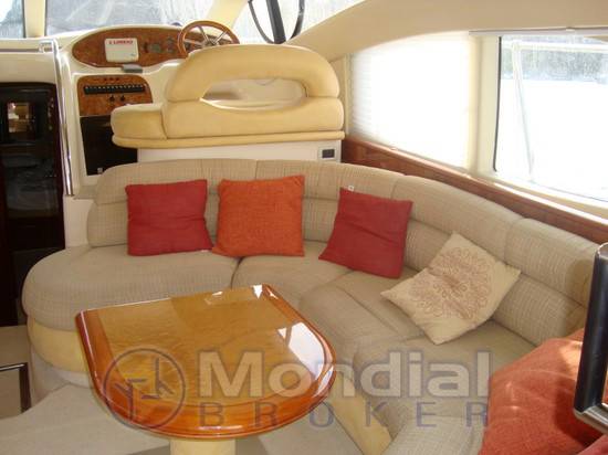 Azimut Az 42