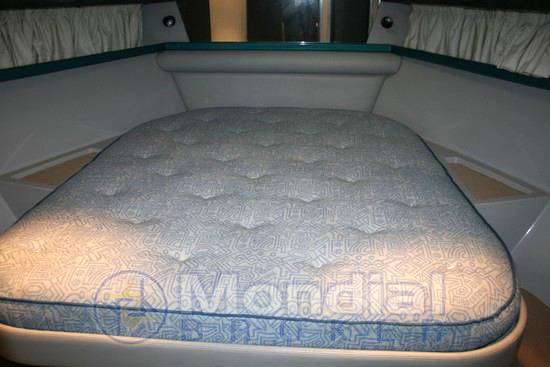 Ferretti 44 s