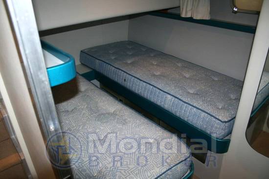 Ferretti 44 s