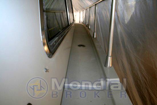 Ferretti 44 s