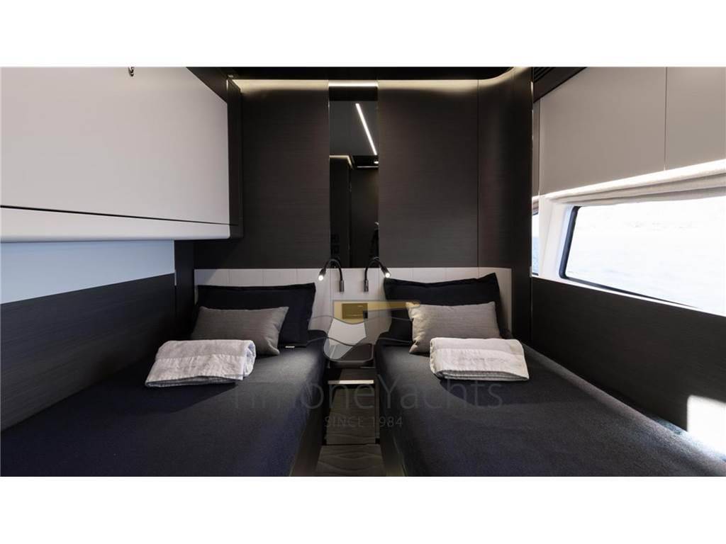 Azimut S8