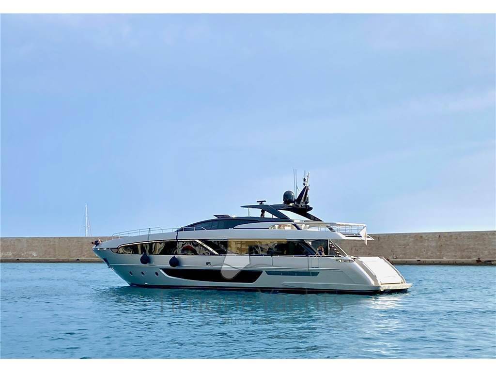 Riva 100 corsaro