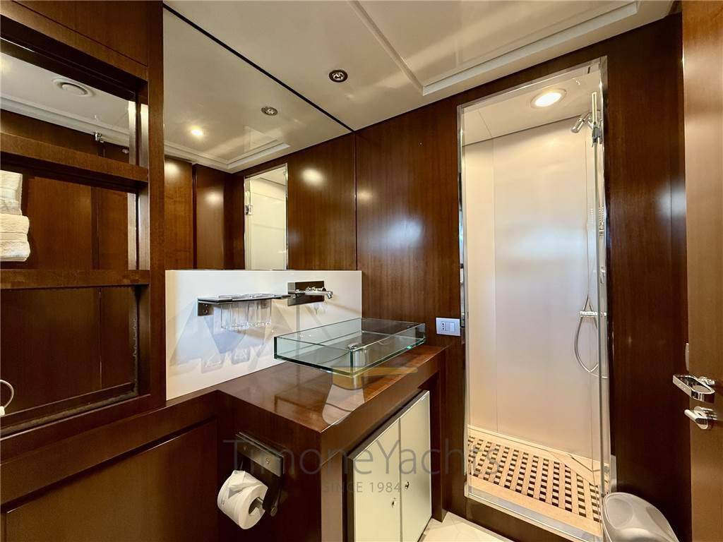 Riva 115 athena