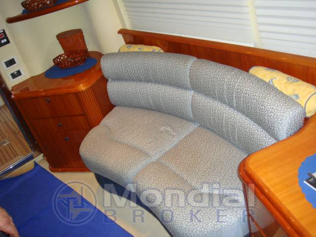 Azimut 42 fly
