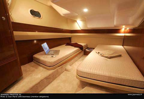 Jeanneau Prestige 42 fly